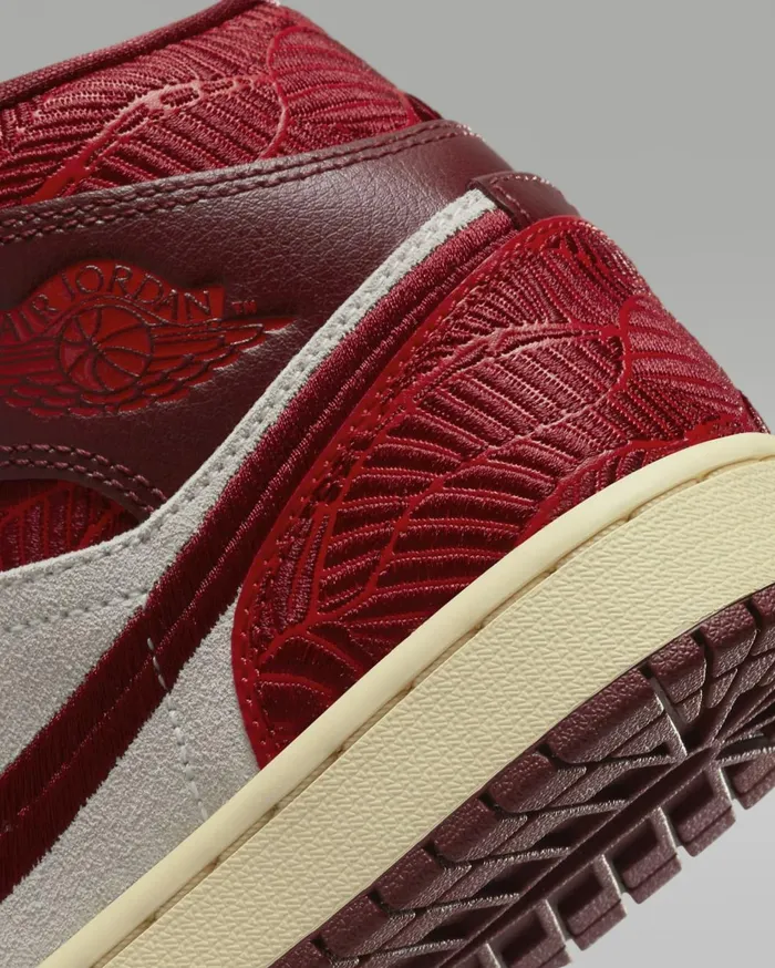 All Shoes Women Nike Air Jordan 1 Mid SE Team Redsailmuslinuniversity Red