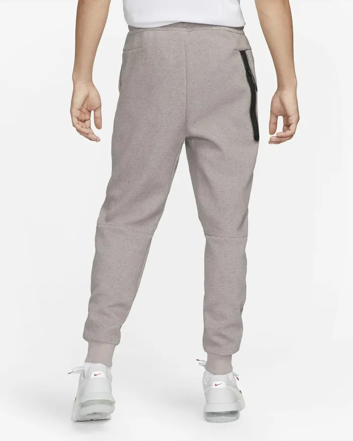 All Sports Men Nike Tottenham Hotspur Tech Fleece Third Diffused Taupeblack