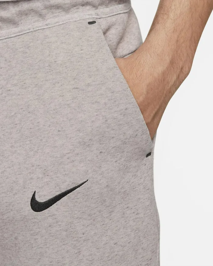 All Sports Men Nike Tottenham Hotspur Tech Fleece Third Diffused Taupeblack