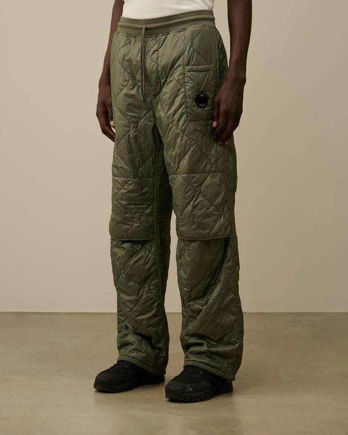 CP Company Tracksuits and Shorts Diagonal Raised Fleece Mixed Quilted Sweatpants Grape Leaf Green 8211 Man