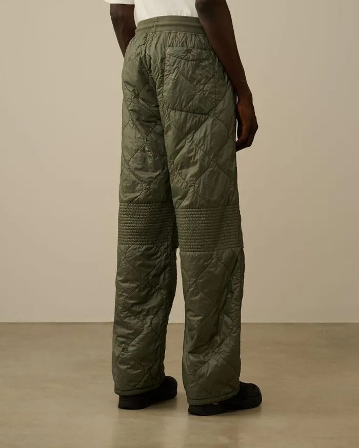 CP Company Tracksuits and Shorts Diagonal Raised Fleece Mixed Quilted Sweatpants Grape Leaf Green 8211 Man
