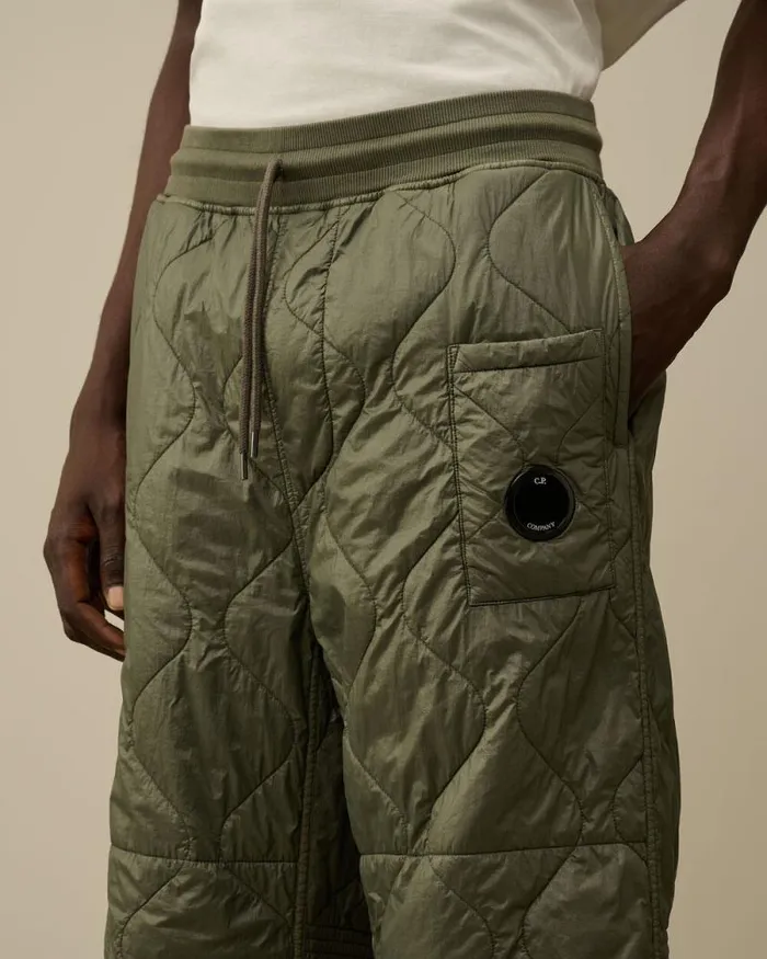 CP Company Tracksuits and Shorts Diagonal Raised Fleece Mixed Quilted Sweatpants Grape Leaf Green 8211 Man