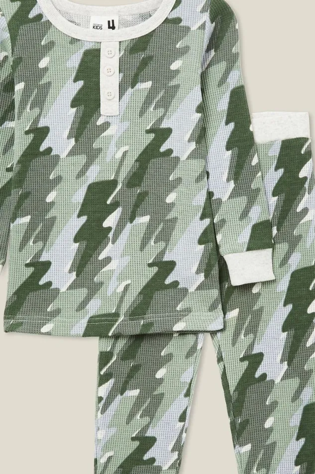 GirlsBoys Sleepwear Cotton On Rowan Long Sleeve Pyjama Set Oatmeal Marlelightning Bolt Camo GirlsBoys Sleepwear Cotton On Rowan Long Sleeve Pyjama Set Oatmeal Marlelightning Bolt Camo