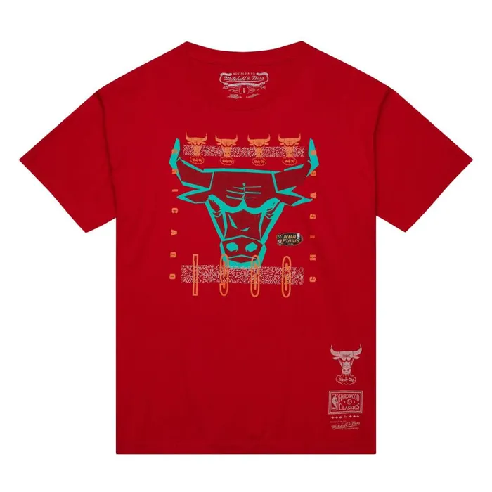 Mitchell and Ness 90s Reflective Static SS Premium Tee Chicago Bulls Men TShirts and Tops Mitchell and Ness 90s Reflective Static SS Premium Tee Chicago Bulls Men TShirts and Tops
