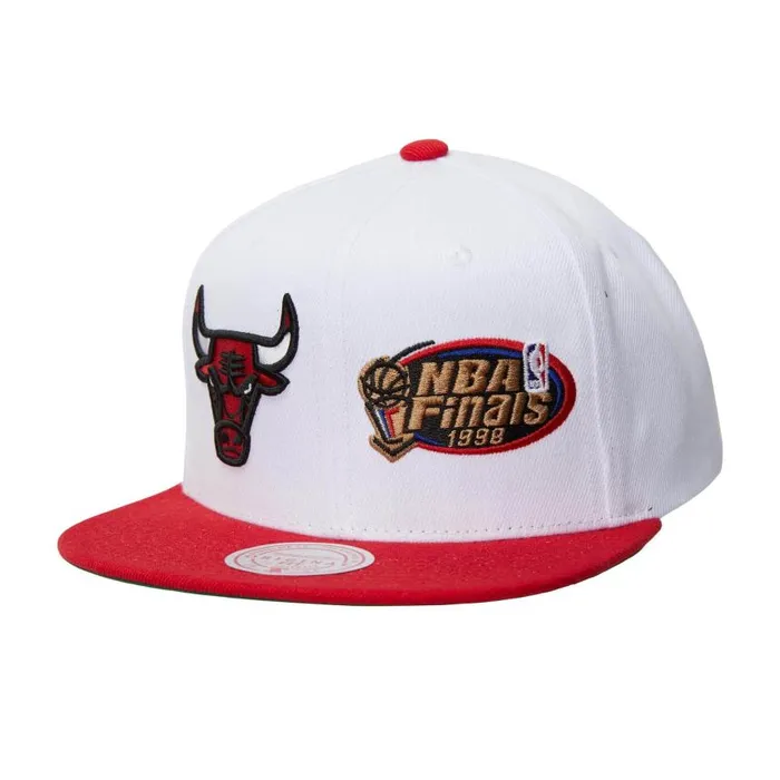 Mitchell and Ness Dual Whammy Snapback Chicago Bulls Men Hats and Headwear