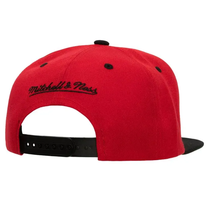 Mitchell and Ness Monument Snapback Chicago Bulls Men Hats and Headwear Mitchell and Ness Monument Snapback Chicago Bulls Men Hats and Headwear
