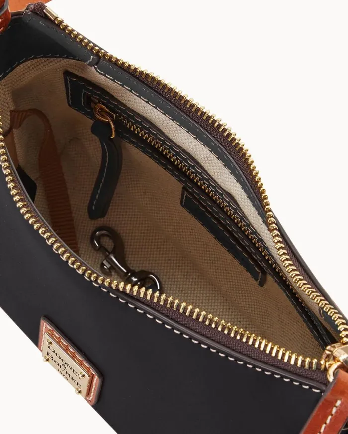 Penrose Crossbody 20 Black Women Dooney and Bourke Crossbodies Penrose Crossbody 20 Black Women Dooney and Bourke Crossbodies