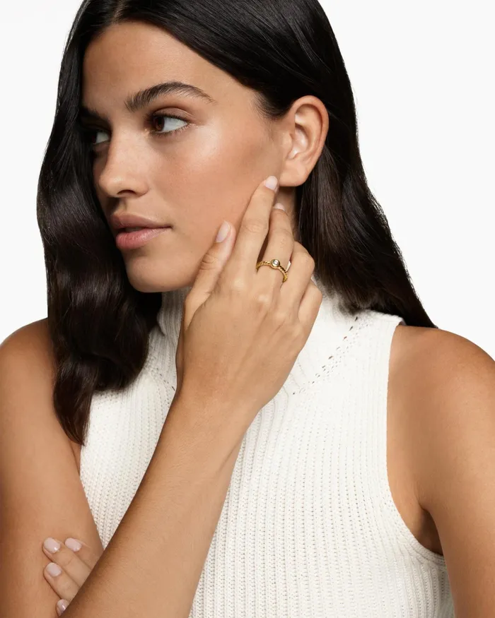 Petite Cable Ring In 18K Yellow Gold With Center Diamond 28mm Women David Yurman Petite Petite Cable Ring In 18K Yellow Gold With Center Diamond 28mm Women David Yurman Petite