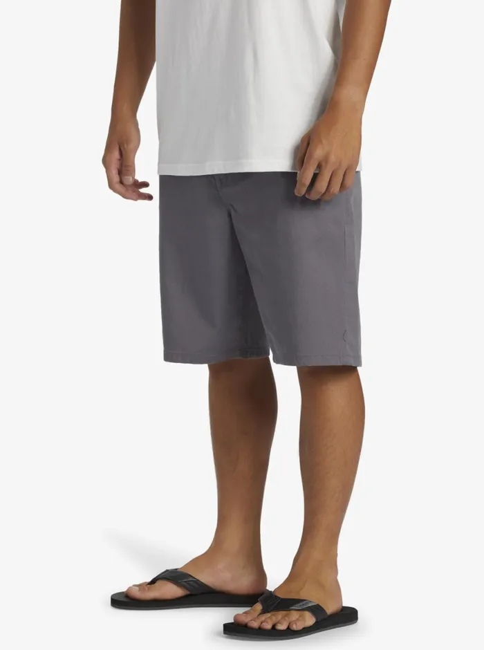 Quiksilver Crest Chino Chino 21034 Shorts Quiet Shade Mens Shorts and Amphibians Quiksilver Crest Chino Chino 21034 Shorts Quiet Shade Mens Shorts and Amphibians