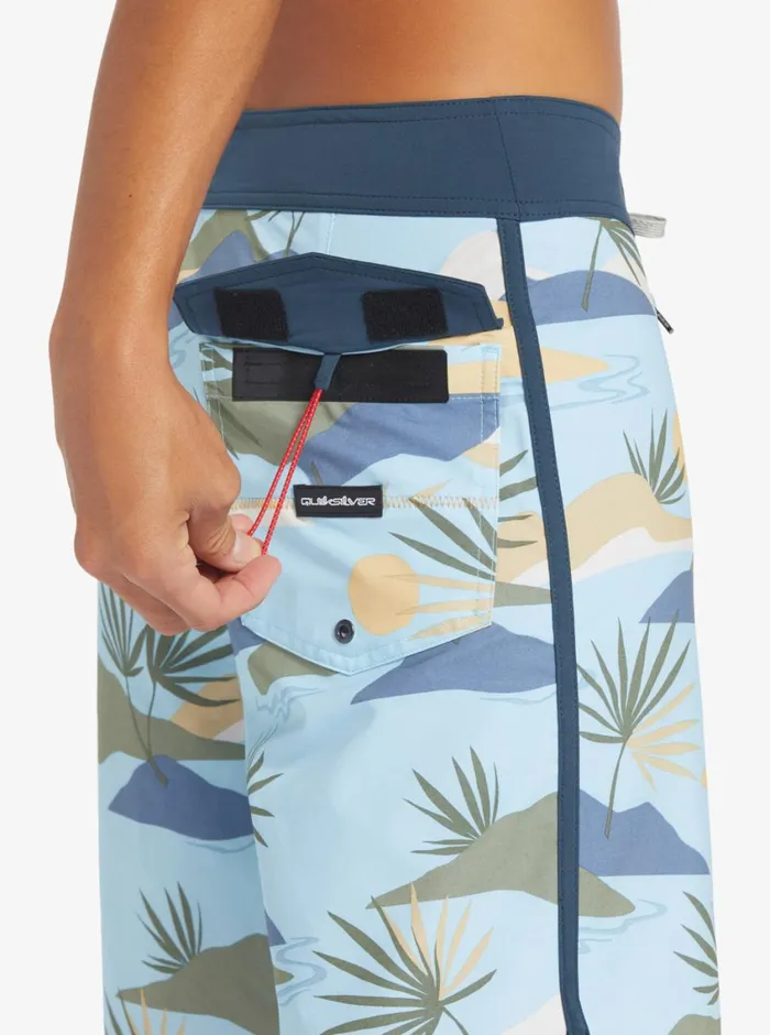 Quiksilver Surfsilk Scallop 19034 Boardshorts Sky Blue Mens Shorts and Amphibians Quiksilver Surfsilk Scallop 19034 Boardshorts Sky Blue Mens Shorts and Amphibians