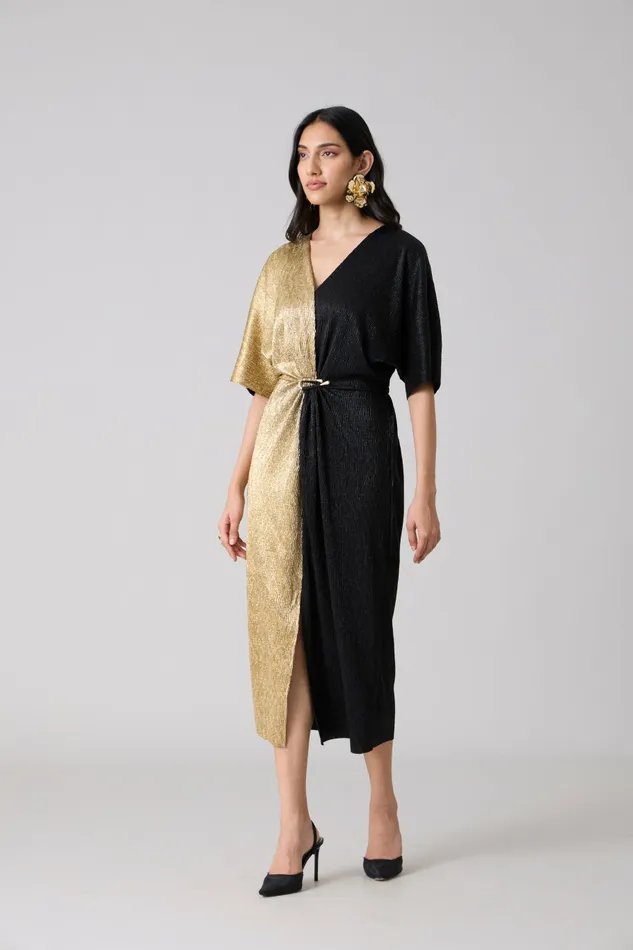 Scarlet Sage Dresses Cecil Midi Textured Metallic Dress 8211 Black and Gold 8211 Women