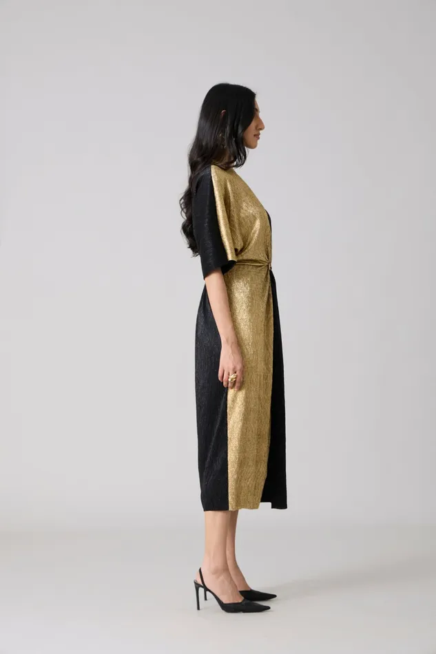 Scarlet Sage Dresses Cecil Midi Textured Metallic Dress 8211 Black and Gold 8211 Women