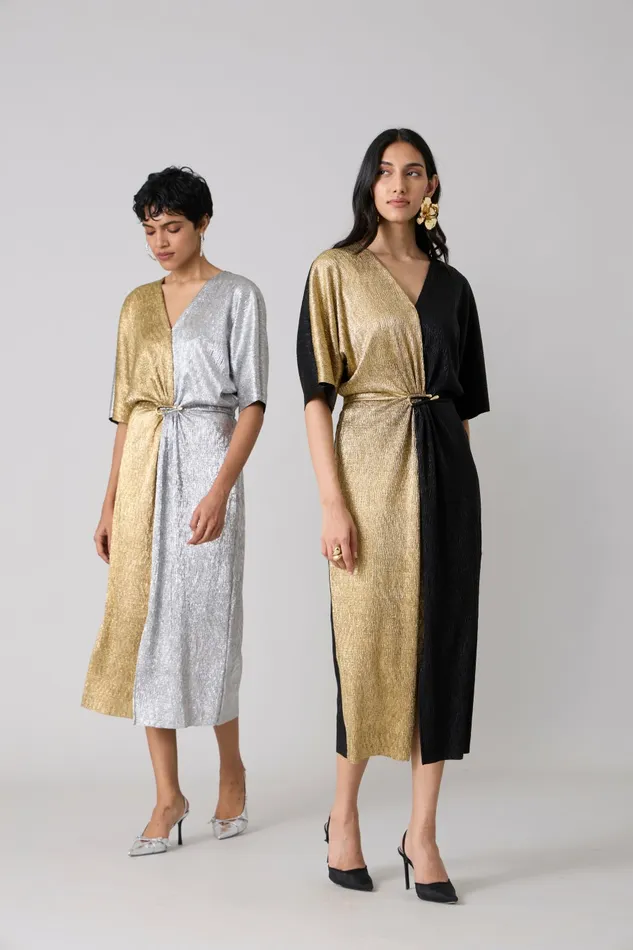 Scarlet Sage Dresses Cecil Midi Textured Metallic Dress 8211 Black and Gold 8211 Women