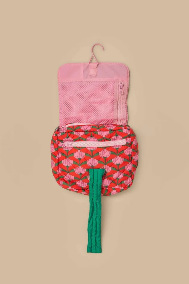 Women Gifts Farm Rio Banana Deco Carry The Sun Pouch
