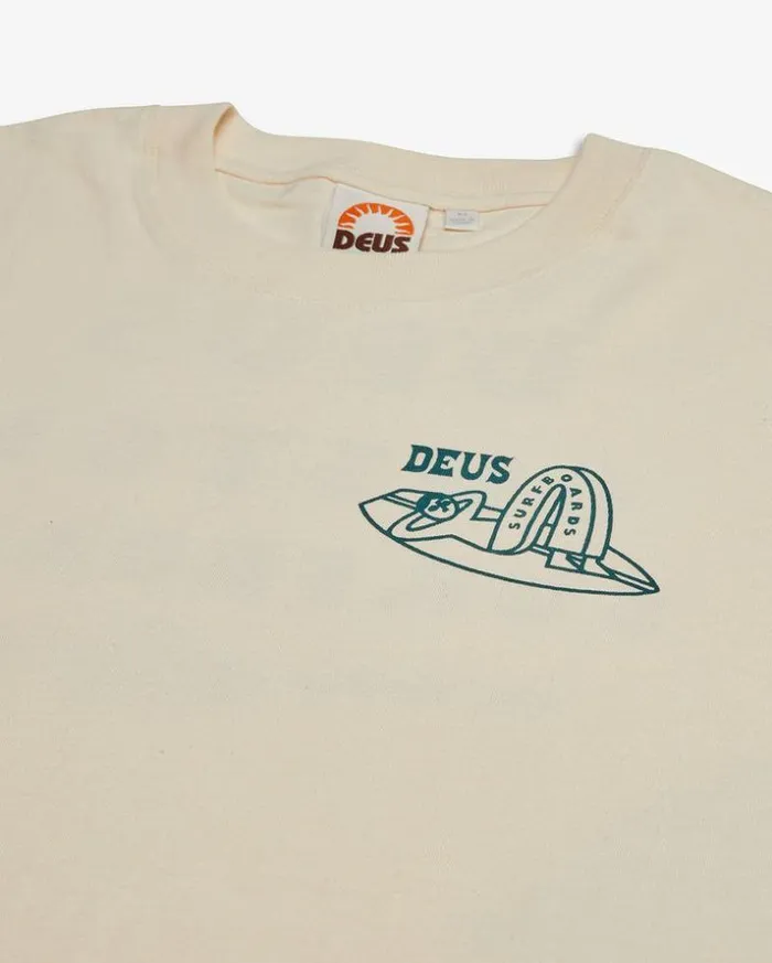 WomensMens Deus Ex Machina Gifting Layback Tee 8211 Dirty White Dirty White WomensMens Deus Ex Machina Gifting Layback Tee 8211 Dirty White Dirty White